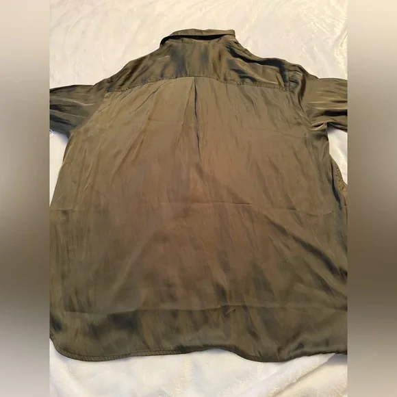 Old Navy Olive Green Women's Button-Up Top - Picture 9 of 10